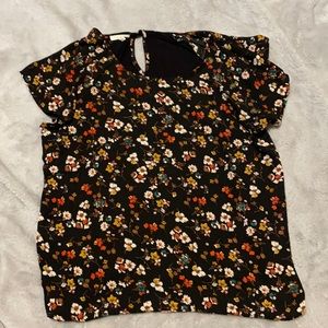 Women’s Floral Flutter Sleeve Top